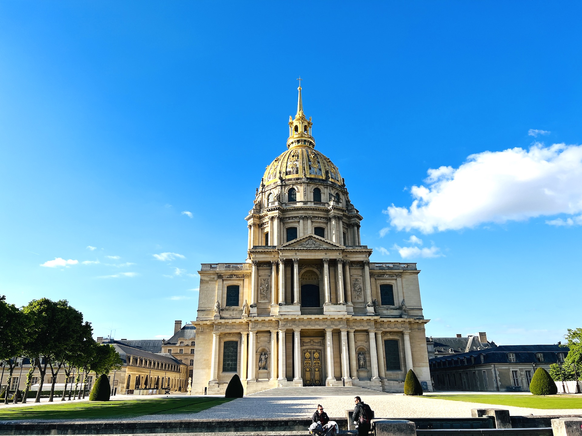 Paris 7 - Les Invalides / Tourville — Foto 1