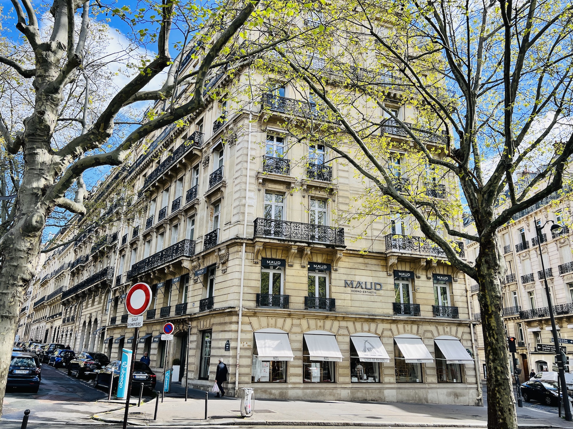 Exclusif - Paris 16 - Place d'Iena — Foto 6