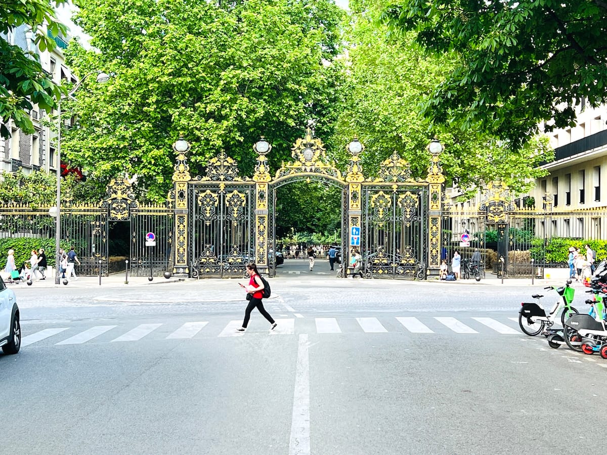 Paris 17 - Villiers - Parc Monceau — vue 2