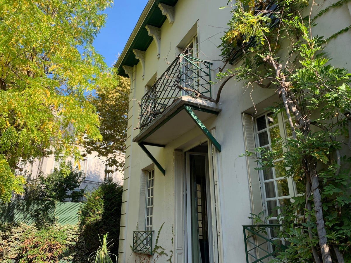 Hôtel particulier sur voie privée — Paris 16 — Villa Montmorency