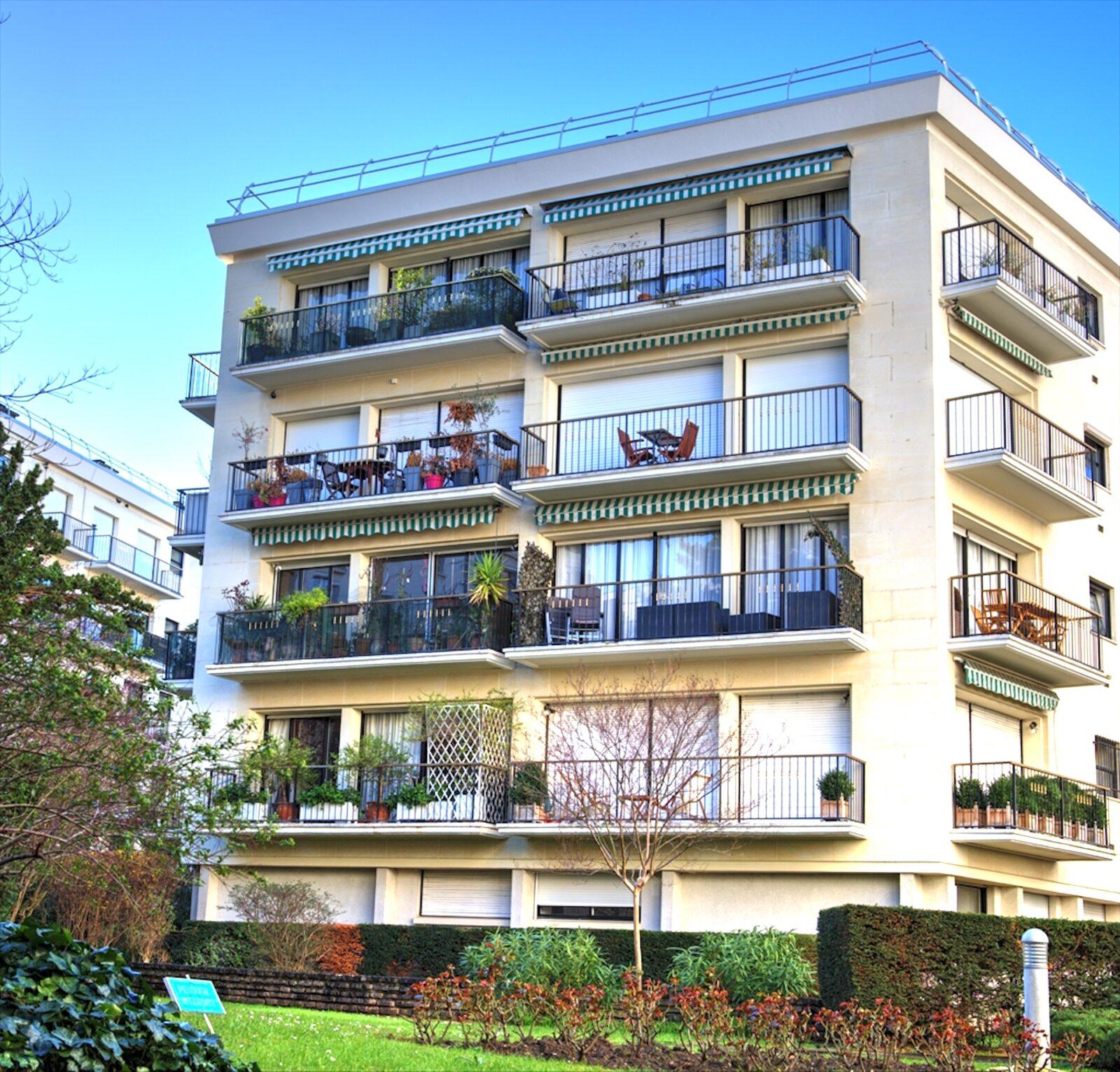63 Bd Victor Hugo 92200 Neuilly Sur Seine Neuilly - Bd Victor Hugo / Chezy - Ausmeister