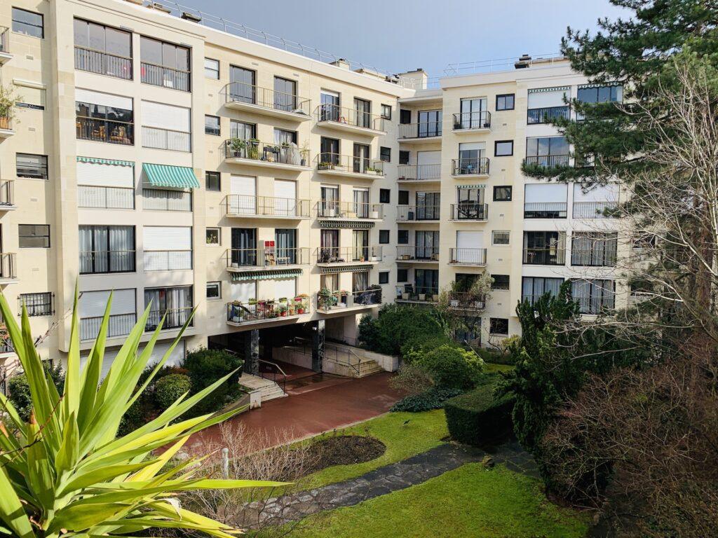 63 Bd Victor Hugo 92200 Neuilly Sur Seine Neuilly - Bd Victor Hugo / Chezy - Ausmeister